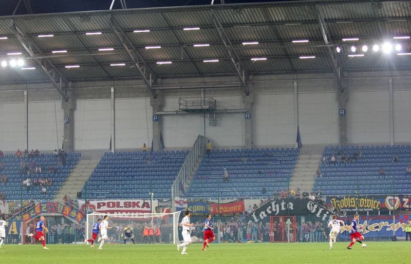 Football. I liga. Piast Gliwice - Ruch Radzionkow. 27.04.2012