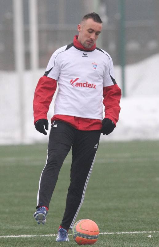 Football. Sparing. Gornik II Zabrze - LZS Piotrowka. 23.02.2013