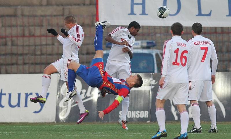 Football. Ekstraklasa. Polonia Bytom - Wisla Krakow. 20.03.2011