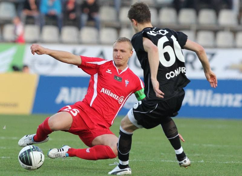 Football. PKO BP Ekstraklasa. Gornik Zabrze - Cracovia Krakow. 03.04.2011