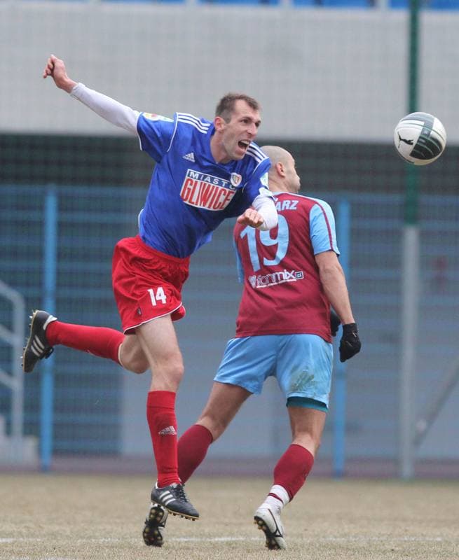 Football. Sparing. Piast Gliwice - Kolejarz Stroze. 10.03.2012
