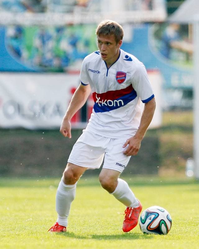 Football. II Liga. Nadwislan Gora - Rakow Czestochowa. 09.08.2015