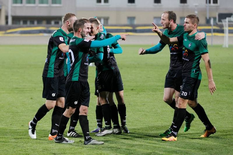 Football. II Liga. ROW Rybnik - Gryf Wejherowo. 14.10.2016