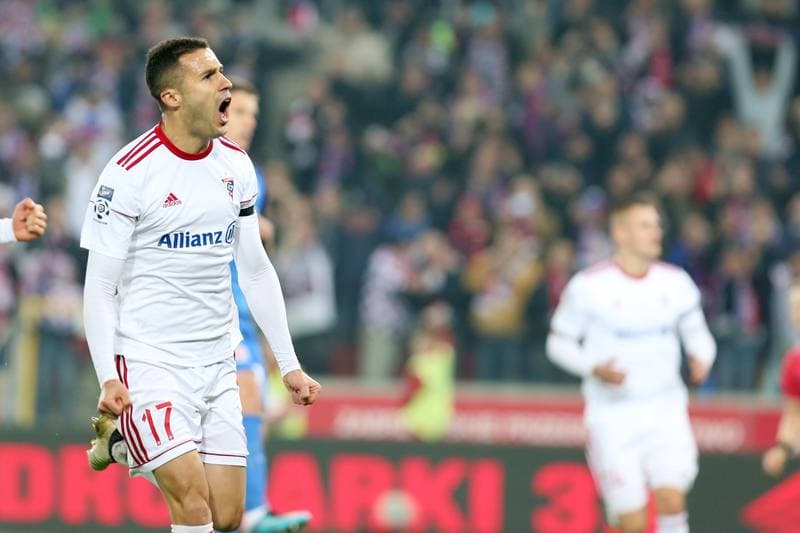 Football. Lotto Ekstraklasa. Gornik Zabrze - Lech Poznan. 04.11.2017