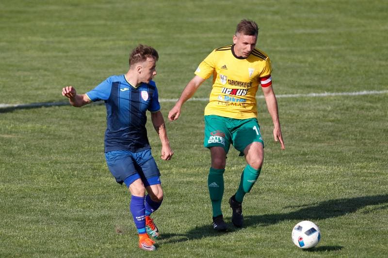 Football. III Liga. Gwarek Tarnowskie Gory - Skra Czestochowa. 01.05.2018