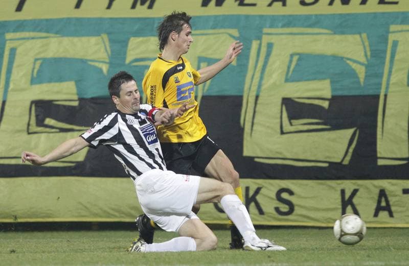 Football. I liga. GKS Katowice - Sandecja Nowy Sacz. 23.10.2010