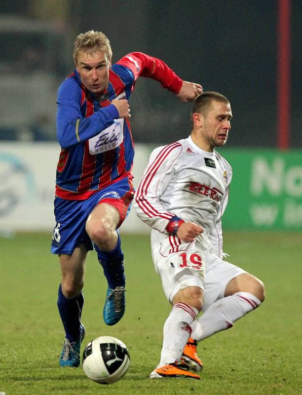 Football. Ekstraklasa. Polonia Bytom - Wisla Krakow. 20.03.2011