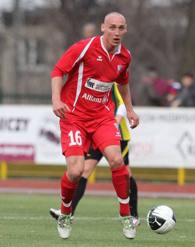 Football. Sparing. Gwarek Tarnowskie Gory - Gornik Zabrze. 11.04.2012
