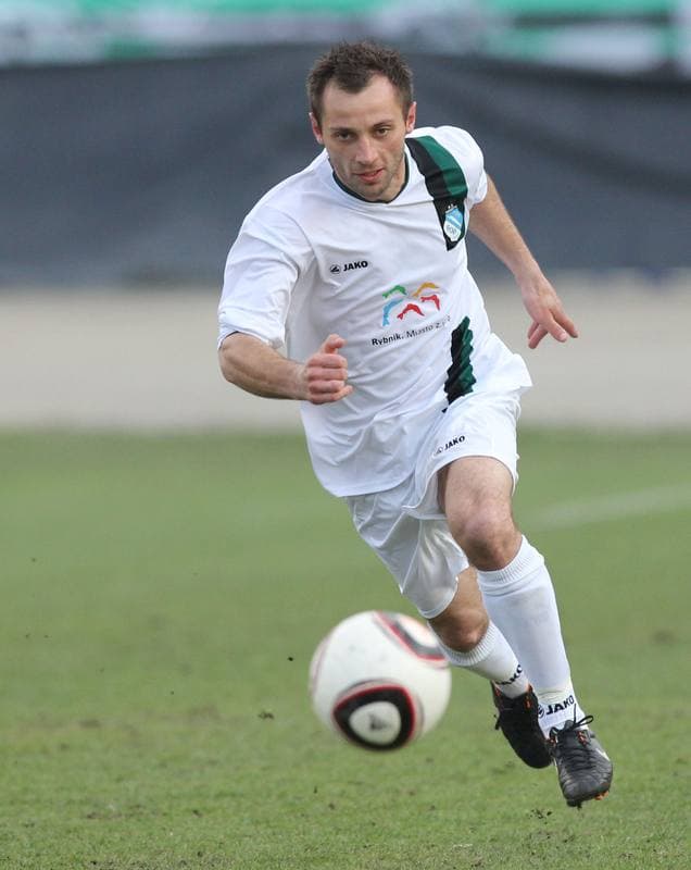 Football. II liga. ROW Rybnik - Elana Torun. 13.04.2012