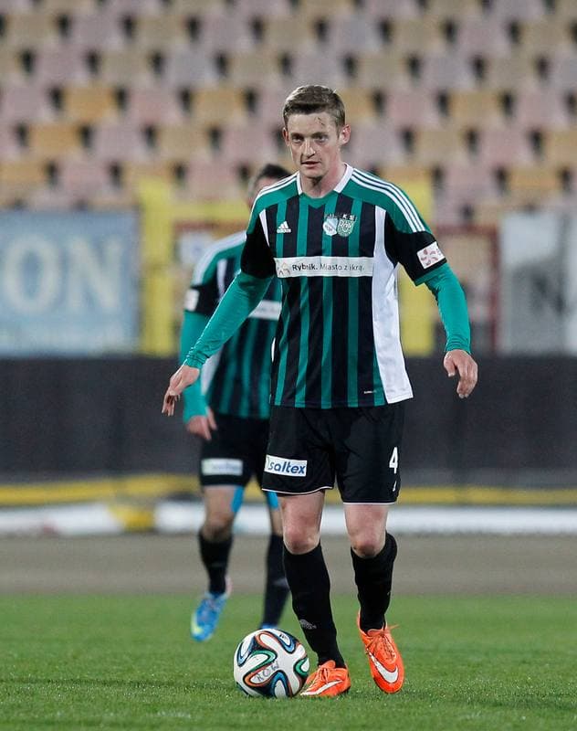 Football. II Liga. ROW Rybnik - MKS Kluczbork. 18.04.2015