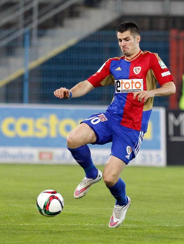 Football. T-Mobile Ekstraklasa. Piast Gliwice - Korona Kielce. 22.03.2015