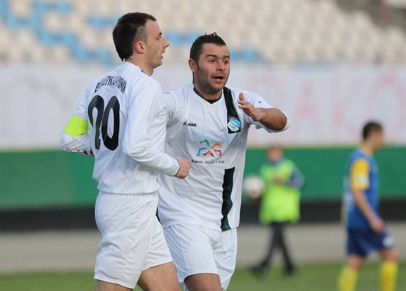 Football. II liga. ROW Rybnik - Elana Torun. 13.04.2012