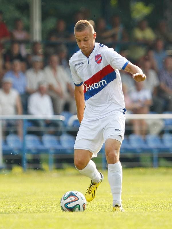 Football. II Liga. Nadwislan Gora - Rakow Czestochowa. 09.08.2015
