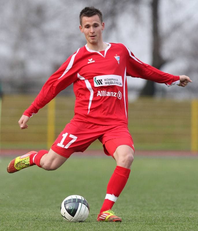 Football. Sparing. Gwarek Tarnowskie Gory - Gornik Zabrze. 11.04.2012