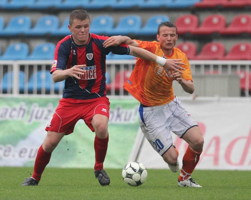 Football. I liga. Piast Gliwice - MKS Kluczbork. 15.05.2011