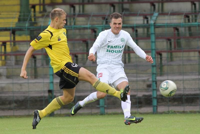 Football. I liga. GKS Katowice - Warta Poznan. 02.04.2010