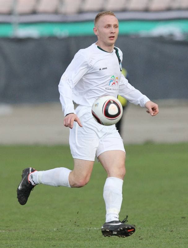 Football. II liga. ROW Rybnik - Elana Torun. 13.04.2012
