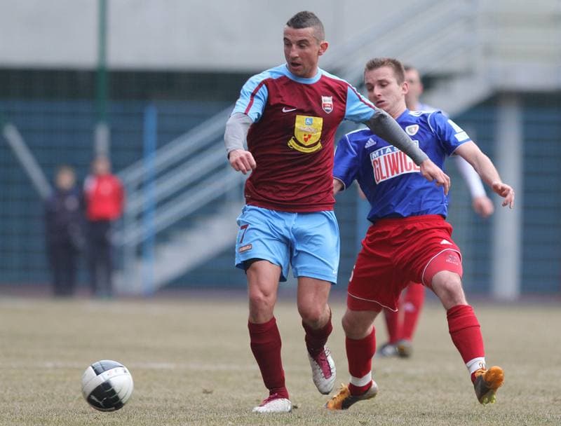 Football. Sparing. Piast Gliwice - Kolejarz Stroze. 10.03.2012