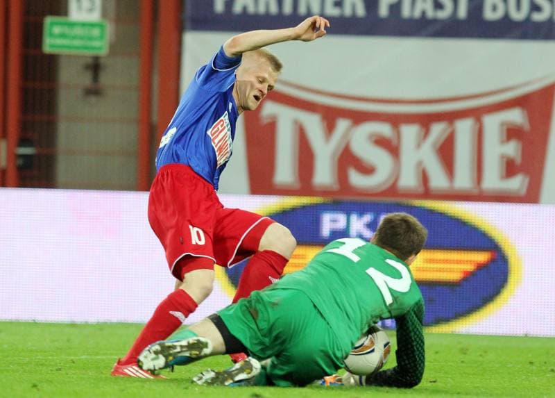 Football. Sparing. Piast Gliwice - Kolejarz Stroze. 10.03.2012