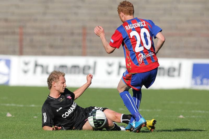 Football. Bytom Ekstraklasa. Polonia Bytom - Cracovia Krakow. 10.05.2011