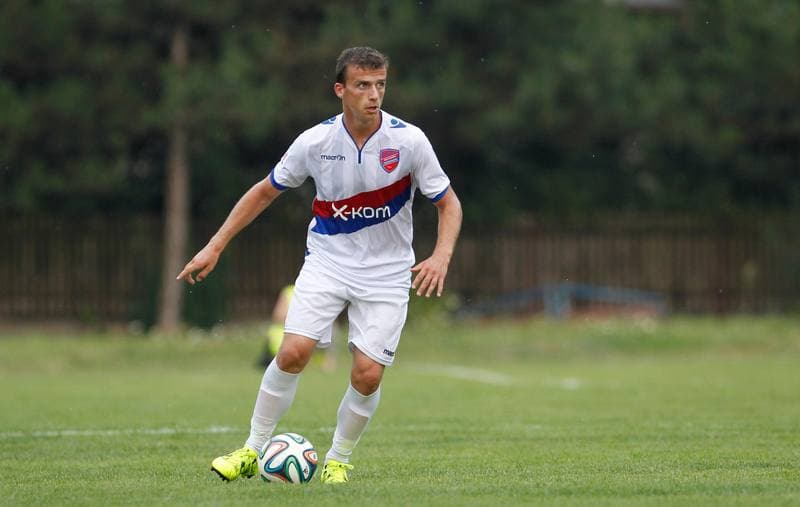Football. II Liga. Nadwislan Gora - Rakow Czestochowa. 09.08.2015