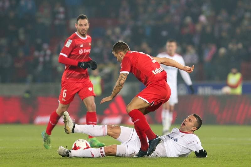 Football. Lotto Ekstraklasa. Gornik Zabrze - Lechia Gdansk. 08.12.2017