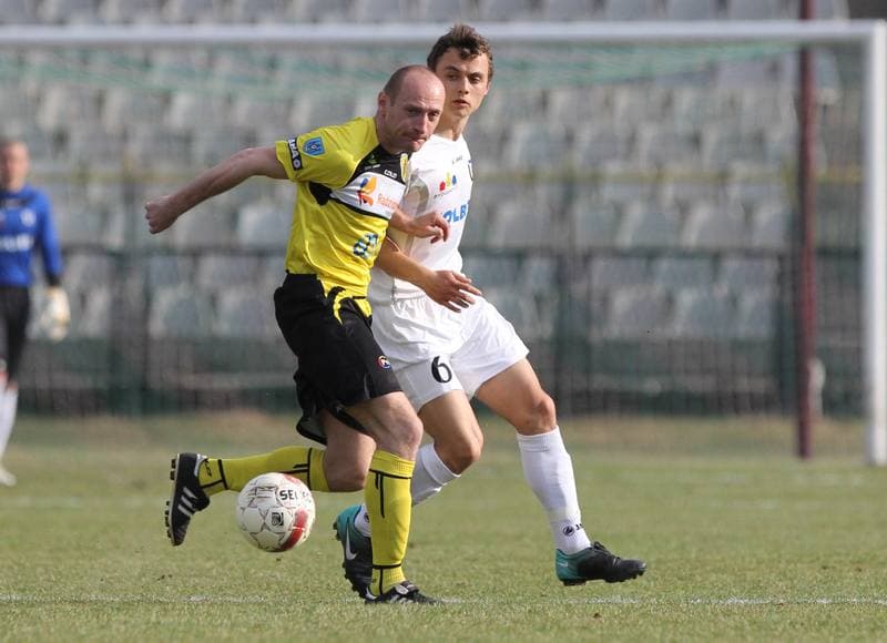 Football. Bytom I liga. Ruch Radzionkow - Zawisza Bydgoszcz. 24.03.2012