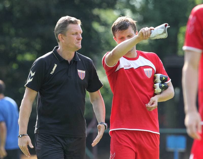 Football. Sparing. Polonia Bytom - MKS Kluczbork. 16.07.2011
