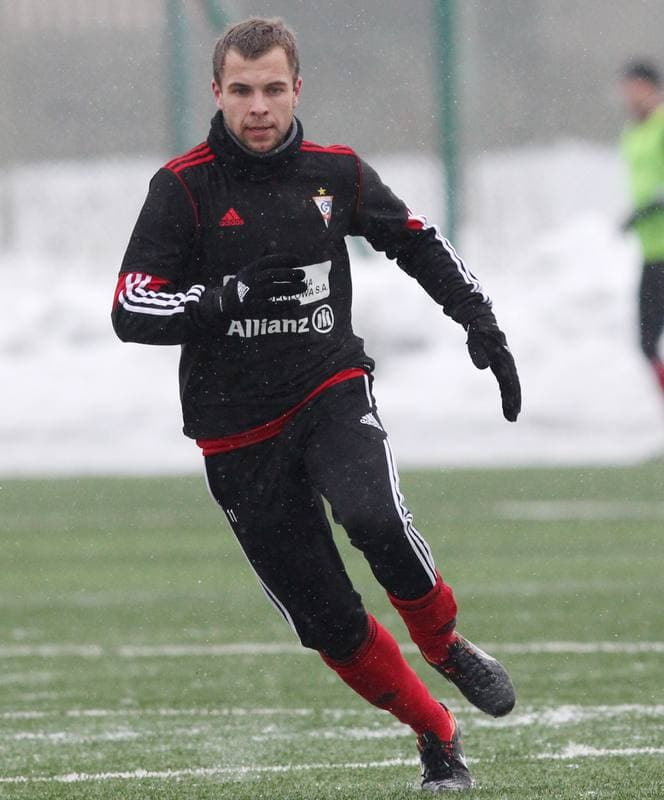 Football. Sparing. Gornik Zabrze - LZS Piotrowka. 25.01.2013