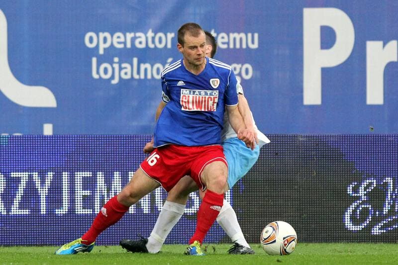 Football. Sparing. Piast Gliwice - Kolejarz Stroze. 10.03.2012