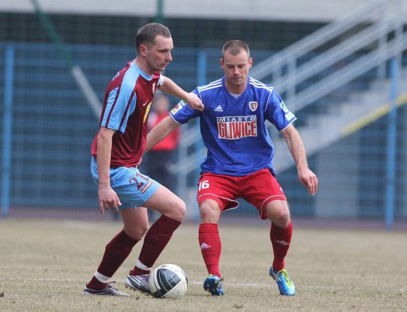 Football. Sparing. Piast Gliwice - Kolejarz Stroze. 10.03.2012