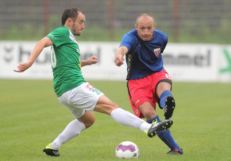 Football. I liga. Polonia Bytom - Warta Poznan. 31.07.2011