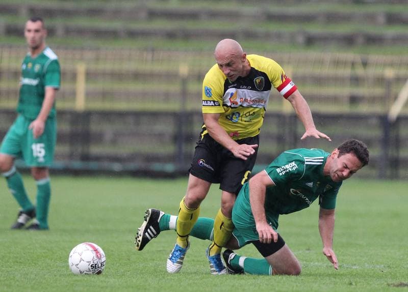 Football. Bytom I liga. Ruch Radzionkow - GKS Katowice. 19.09.2010