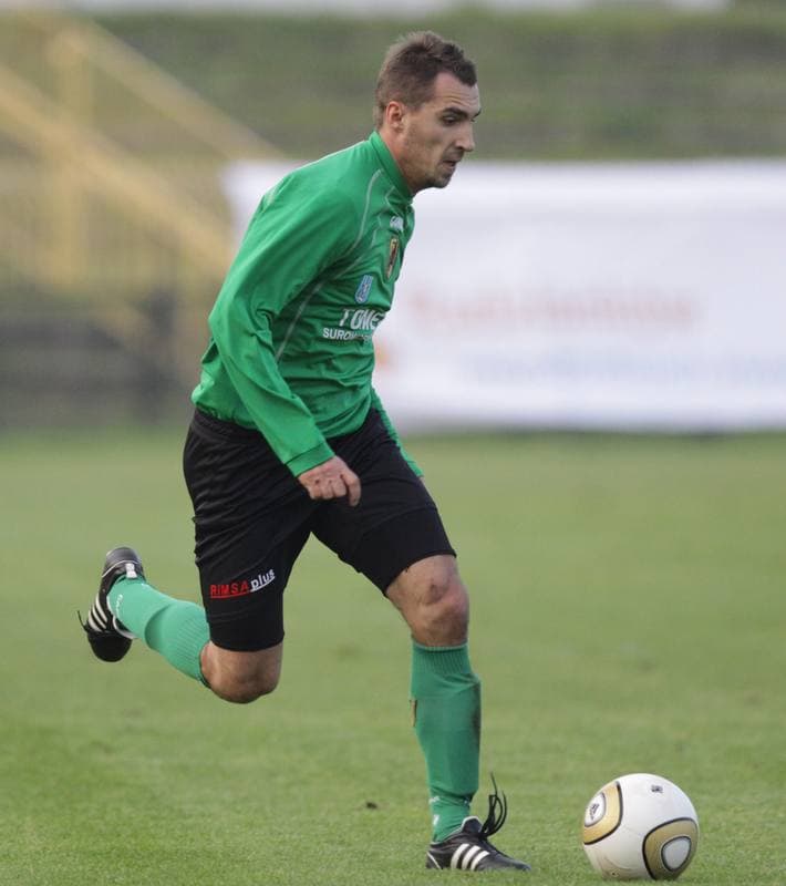 Football. Bytom I liga. Ruch Radzionkow - KSZO Ostrowiec. 02.10.2010