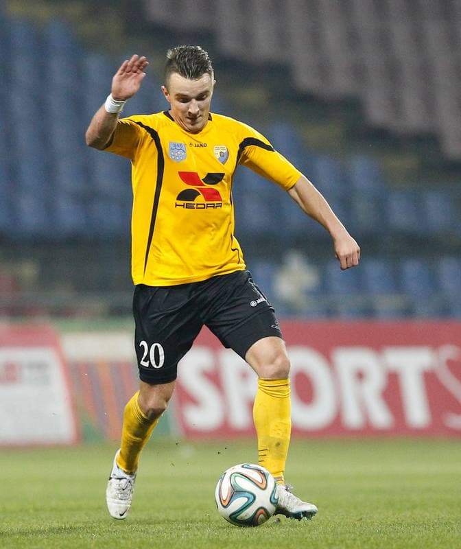 Football. III Liga Opolsko - Slaska. Polonia Bytom - Polonia Laziska Gorne. 11.11.2014