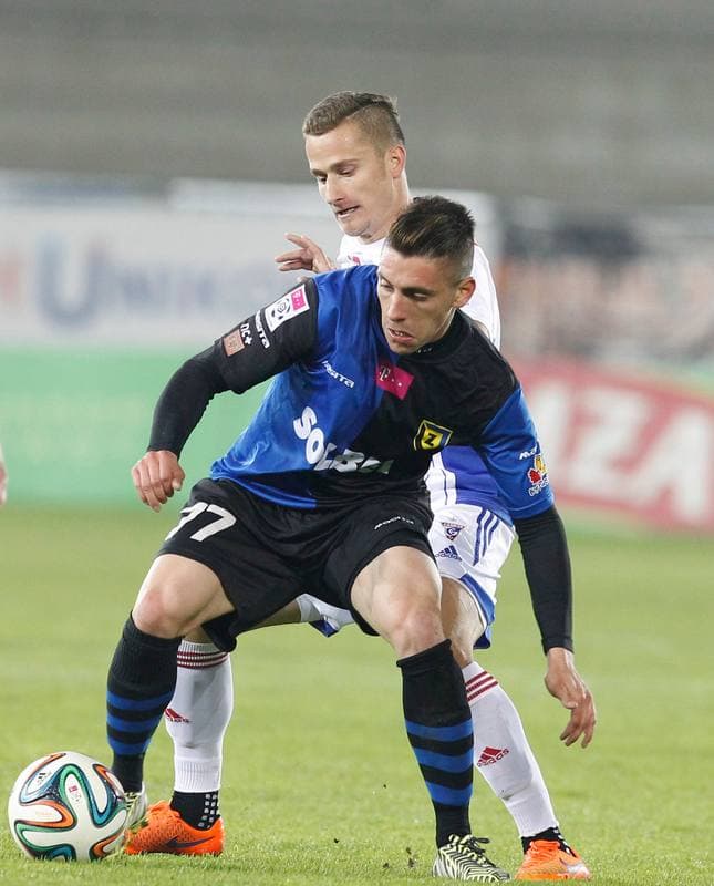 Football. T-Mobile Ekstraklasa. Gornik Zabrze - Zawisza Bydgoszcz. 29.04.2015
