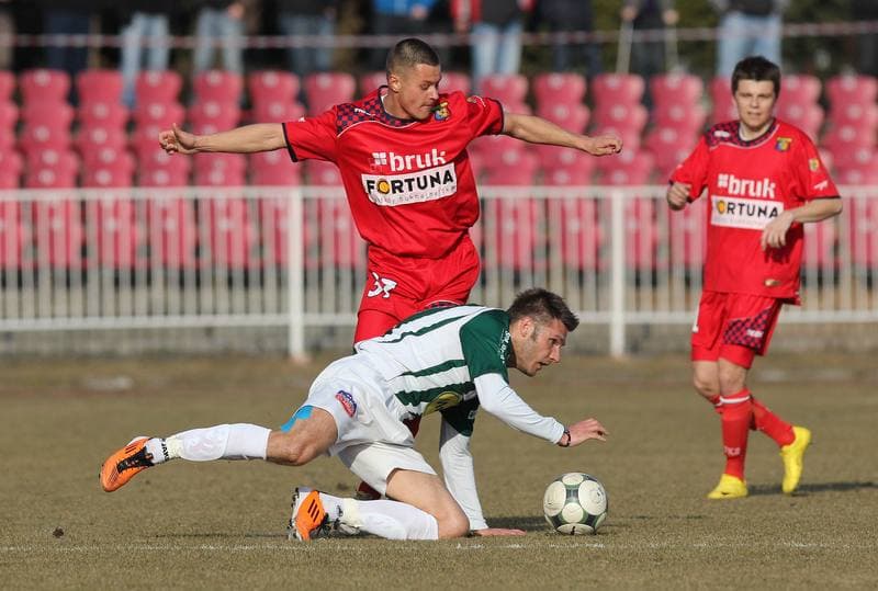 Football. I liga. Odra Wodzislaw Slaski - Warta Poznan. 12.03.2011
