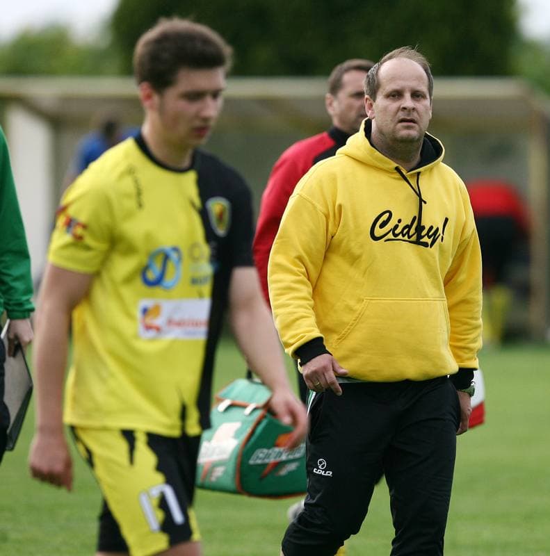 Football. IV Liga Slaska Gr I. Przyszlosc Ciochowice - Ruch Radzionkow. 12.05.2015
