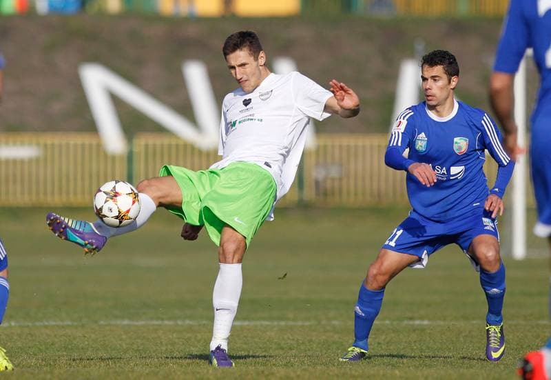 Football. I Liga. Rozwoj Katowice - Miedz Legnica. 31.10.2015