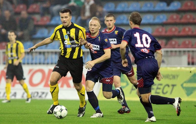 Football. I Liga. Odra Wodzislaw Slaski - Ruch Radzionkow. 11.09.2010