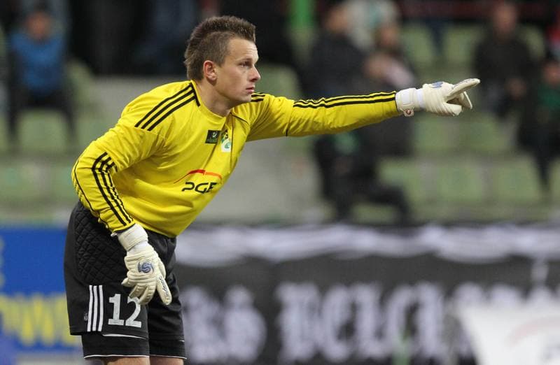 Football. Belchatow Ekstraklasa. GKS Belchatow - Gornik Zabrze. 08.04.2011
