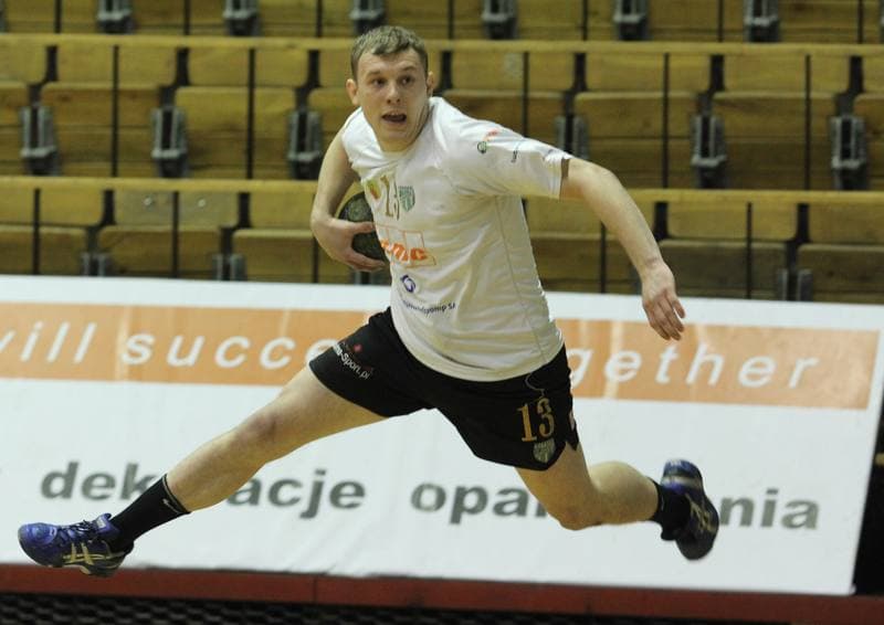 Handball. Noworoczny Turniej Pilki Recznej. NMC Powen Zabrze - Piotrkowianin Piotrkow Trybunalski. 13.01.2012