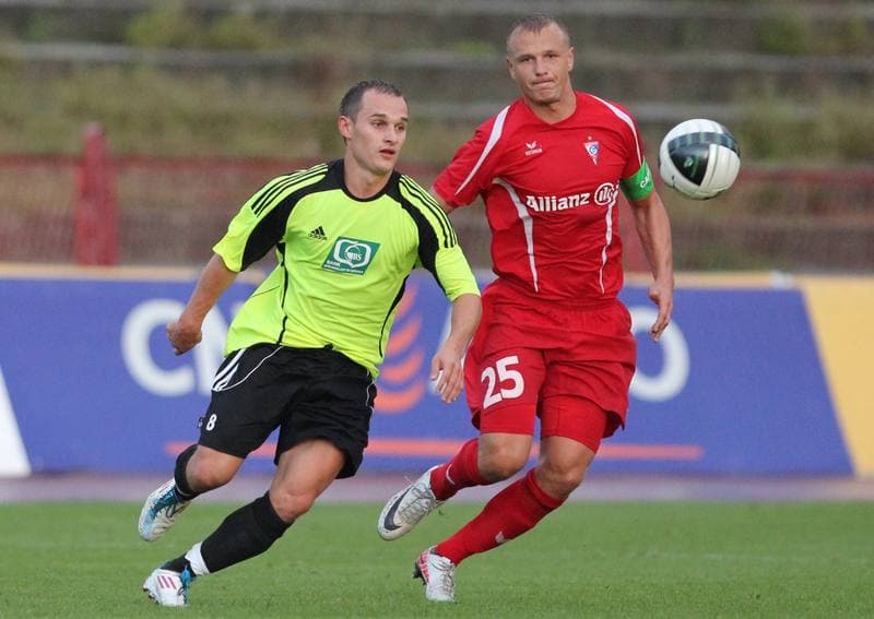 Football. Sparing. Gornik Zabrze - LZS Lesnica. 07.09.2011