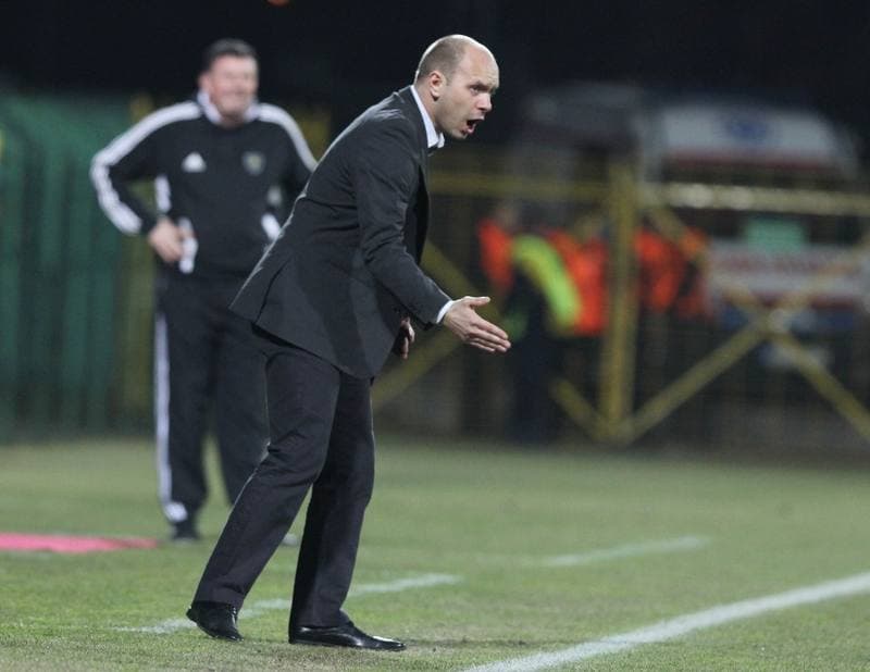 Football. Sparing. GKS Katowice - Ruch Radzionkow. 09.02.2011