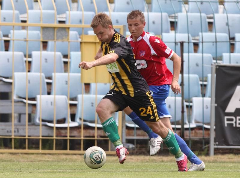 Football. Czestochowa Sparing. Rakow Czestochowa - GKS Katowice. 30.06.2012