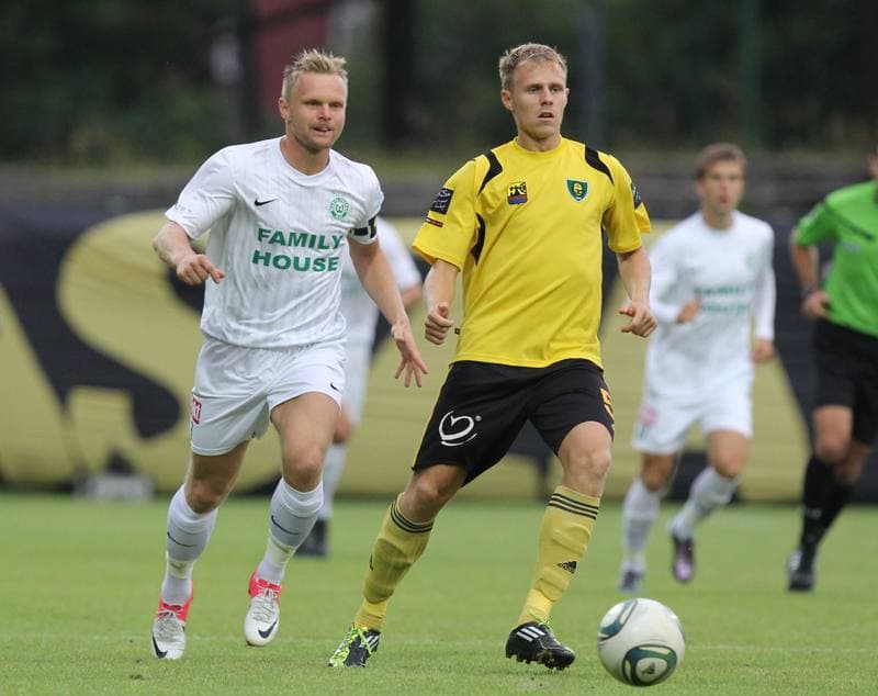 Football. I liga. GKS Katowice - Warta Poznan. 02.04.2010