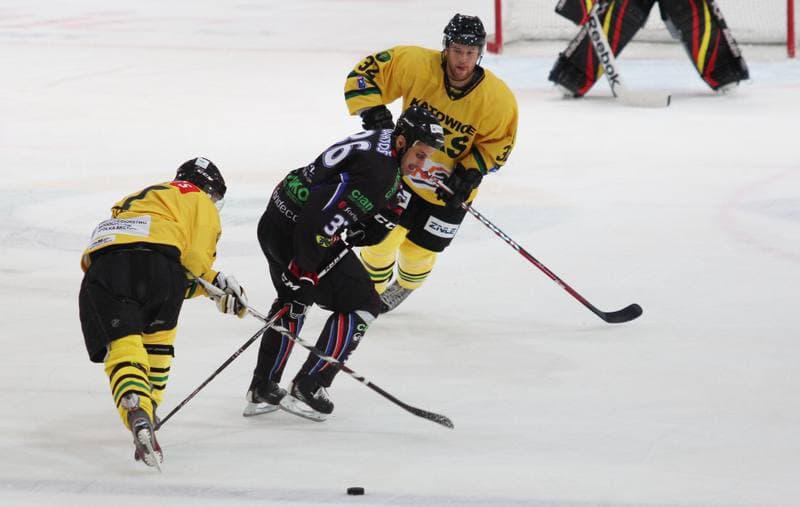 Ice Hockey. Polska Liga Hokeja na Lodzie. HC GKS Katowice - Ciarko PBS Bank KH Sanok. 07.09.2012
