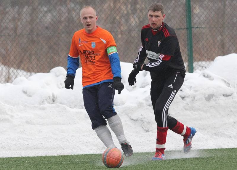 Football. Sparing. Gornik Zabrze - LZS Piotrowka. 25.01.2013