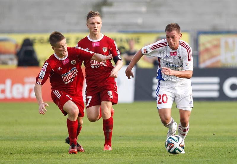 Football. PKO BP Ekstraklasa. Gornik Zabrze - Piast Gliwice. 01.12.2015