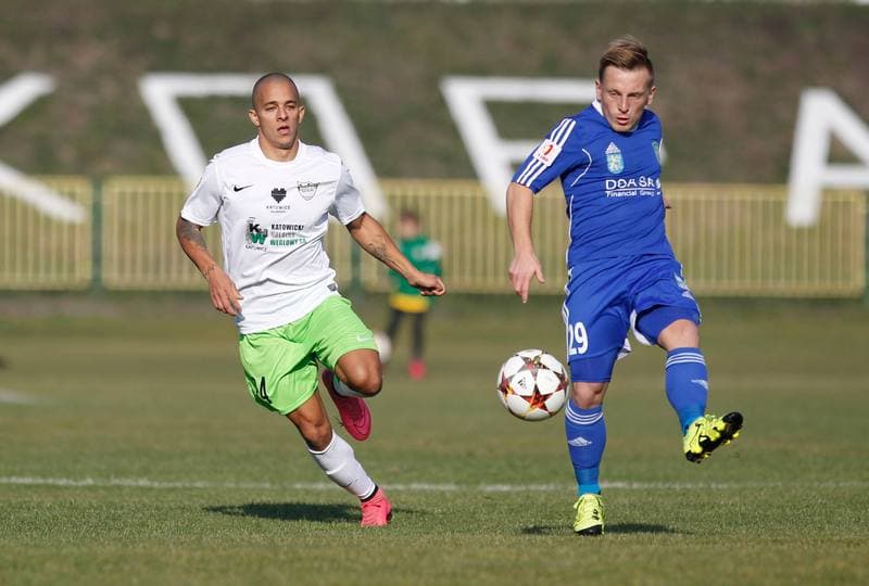 Football. I Liga. Rozwoj Katowice - Miedz Legnica. 31.10.2015